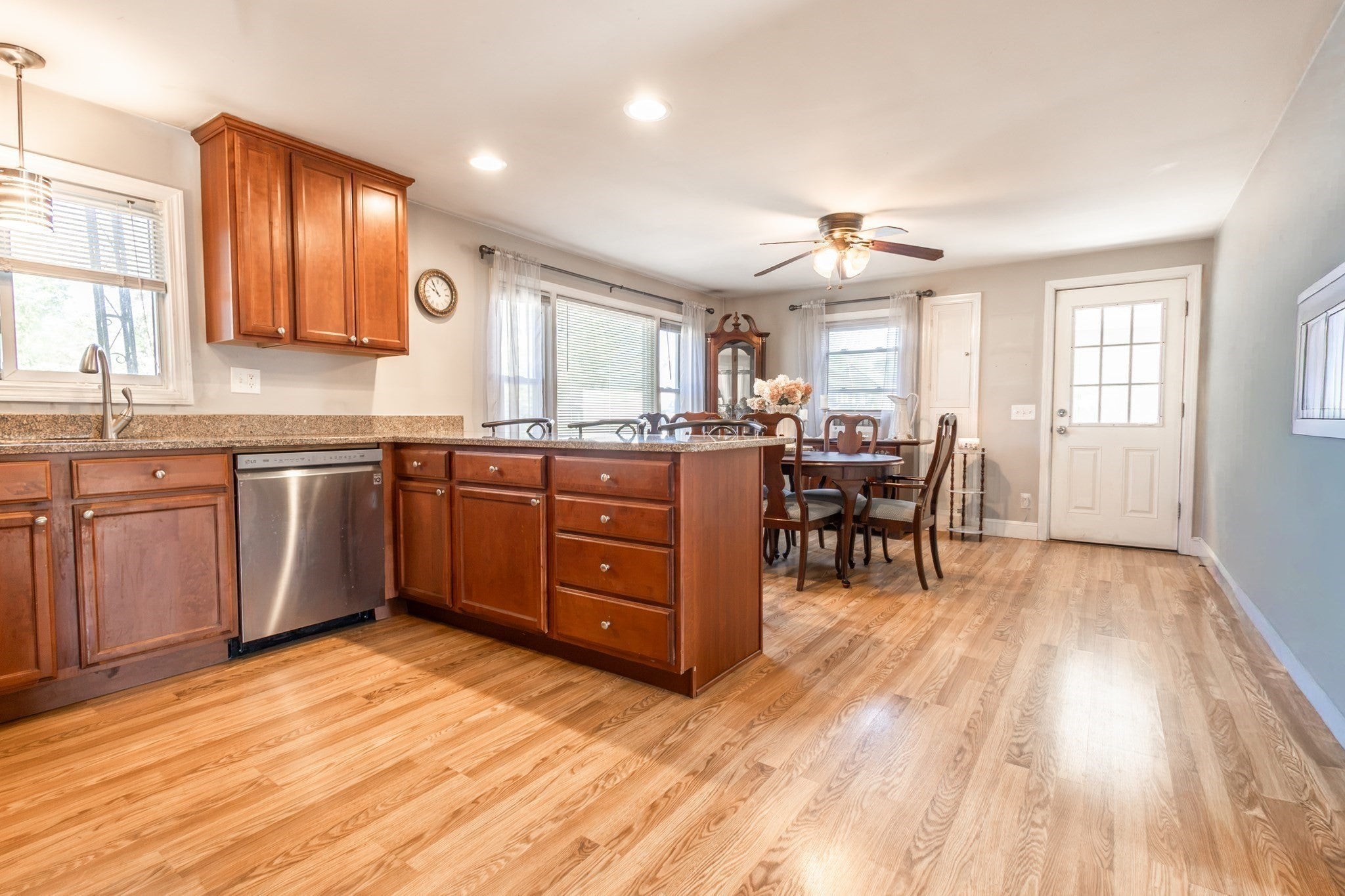 9 Byron Ave, Methuen, MA, 9 Byron Ave, Methuen, MA Photo #17