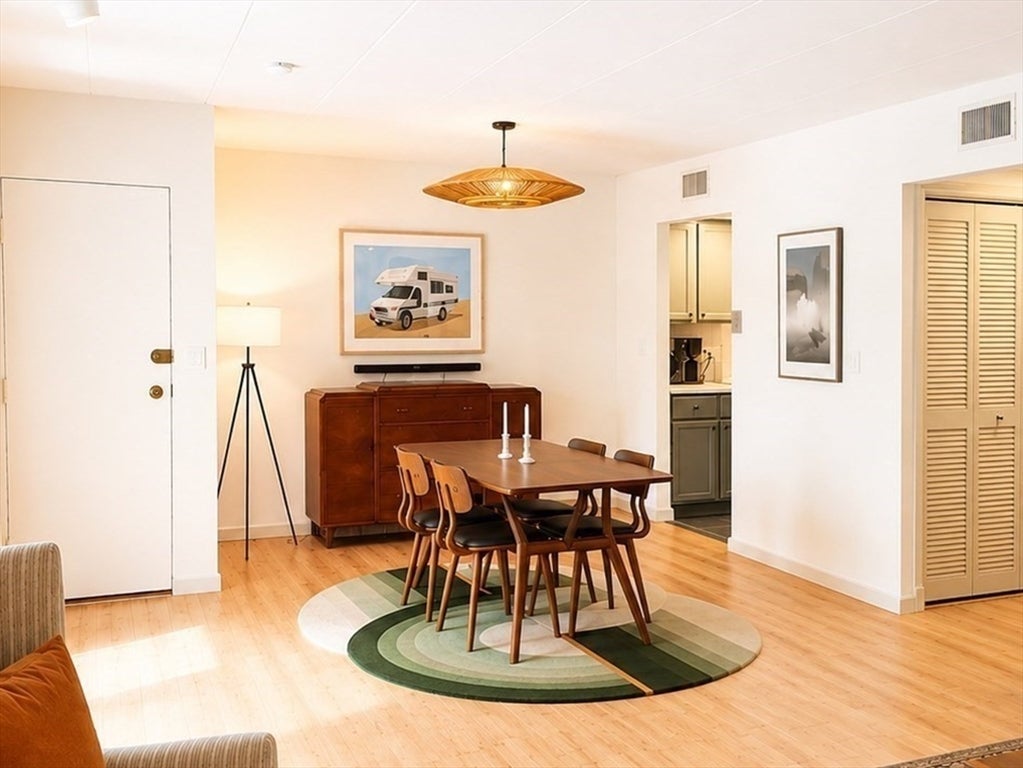 43 Angleside Drive 1