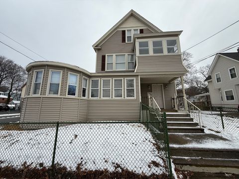 Photo of 132 Coburn Avenue #1, Worcester, MA 01604 (MLS # 73460922)