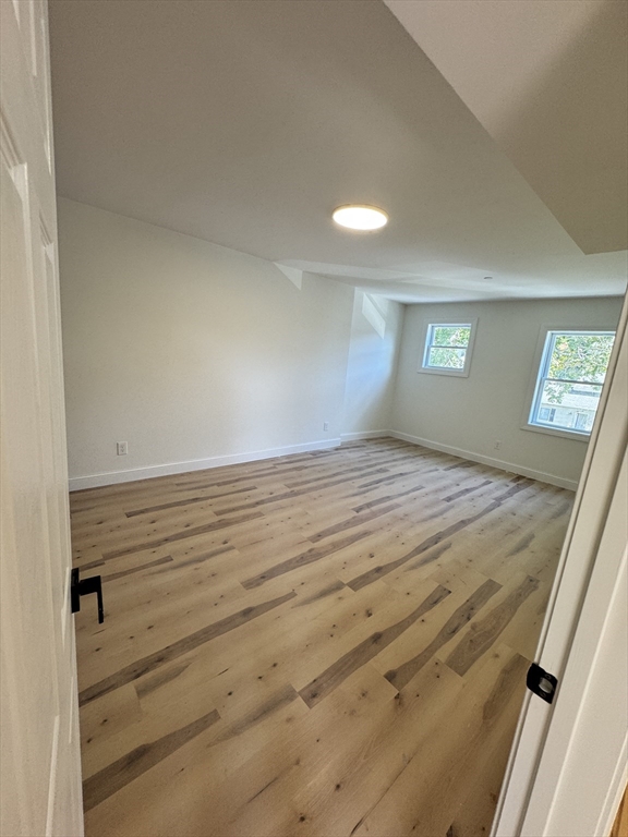 605 Millbury St, Worcester, MA Photo #12