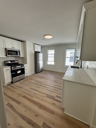 605 Millbury St, Worcester, MA Photo #4