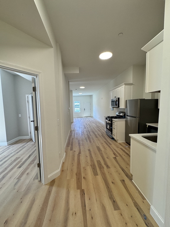 605 Millbury St, Worcester, MA Photo #29