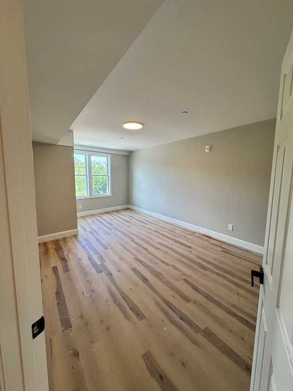 605 Millbury St, Worcester, MA Photo #16