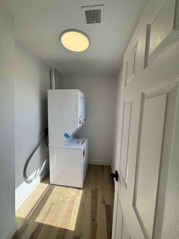 605 Millbury St, Worcester, MA Photo #14