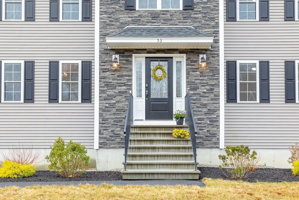 53 Fieldstone Lane