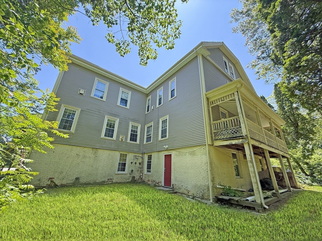 338 Summer St