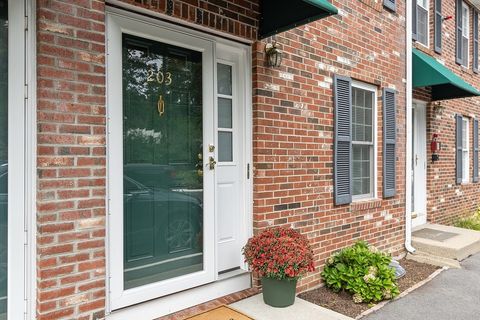 278 Manning Street 203 Hudson MA 01749