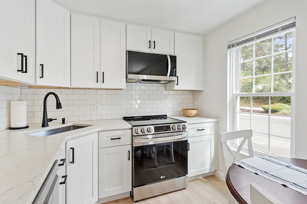 278 Manning Street 203