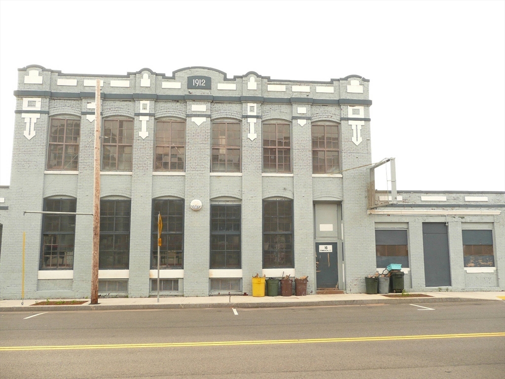 16 Commercial St