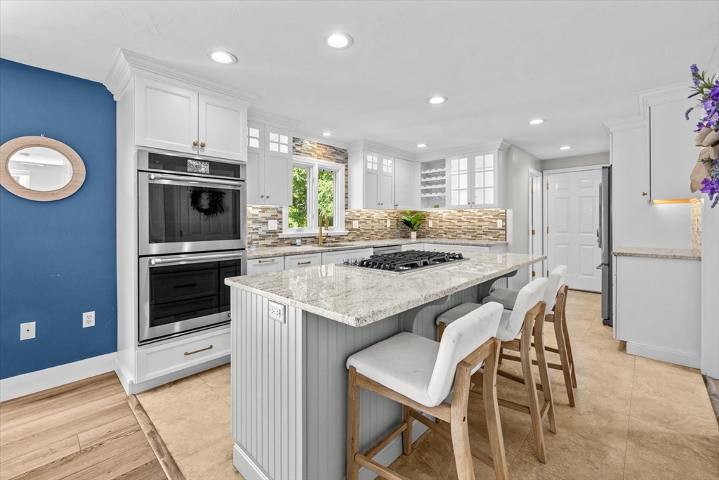 22 Morningside Dr, Rockland, MA Photo #9