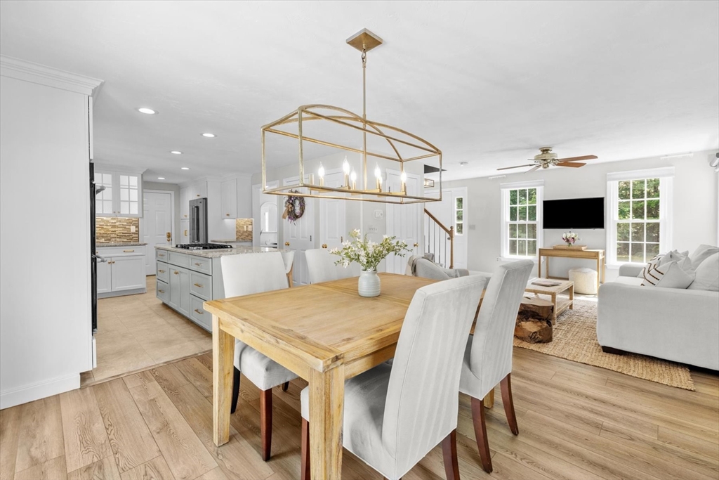 22 Morningside Dr, Rockland, MA Photo #8