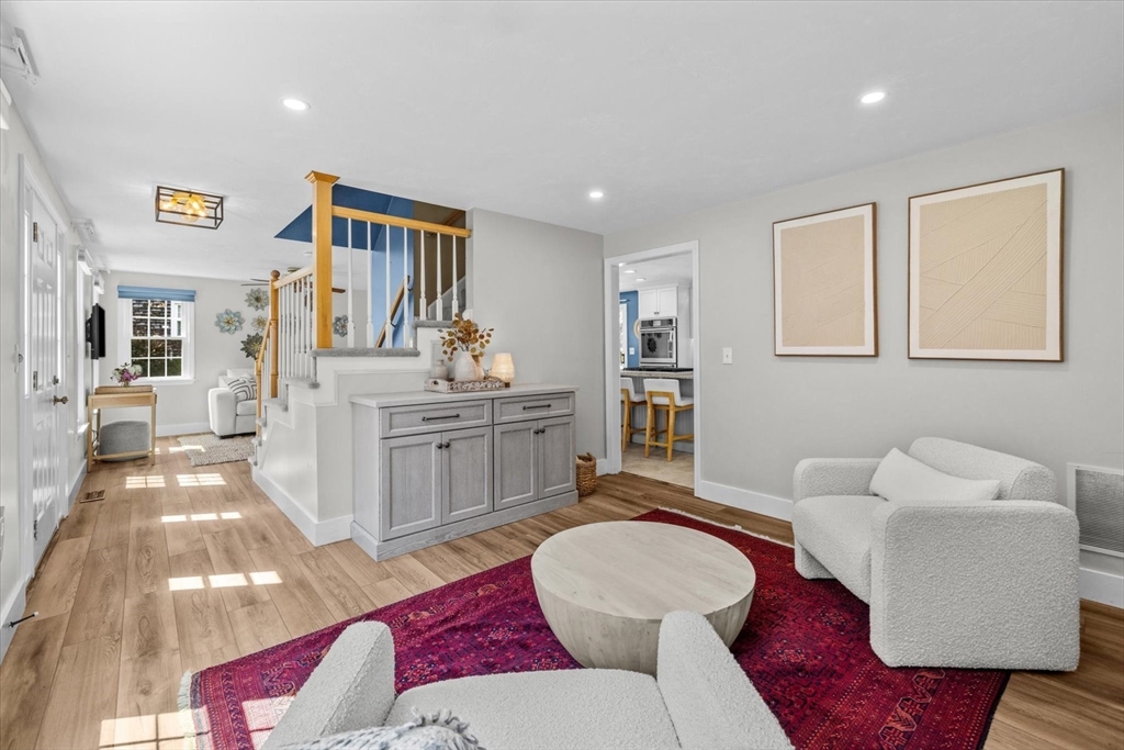 22 Morningside Dr, Rockland, MA Photo #3