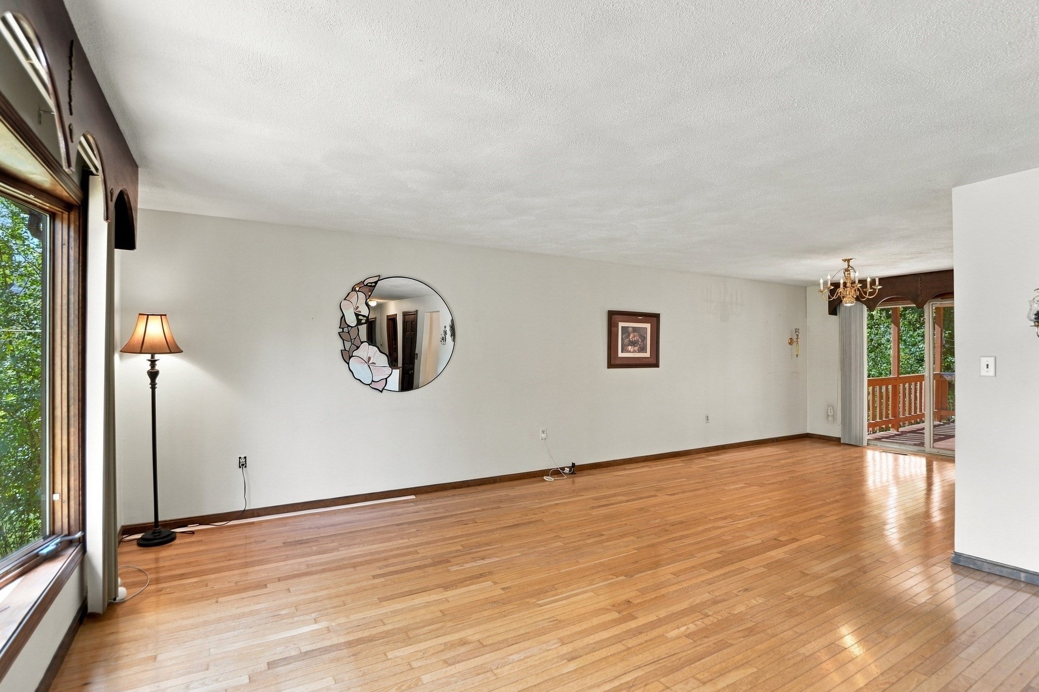2 Clifford Road, Burlington, MA Photo #14