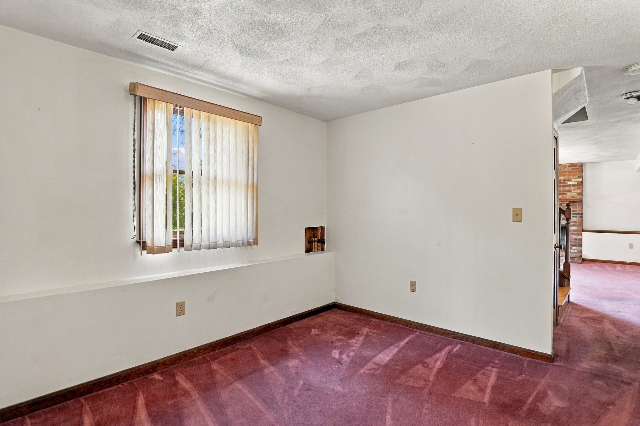 2 Clifford Road, Burlington, MA Photo #19