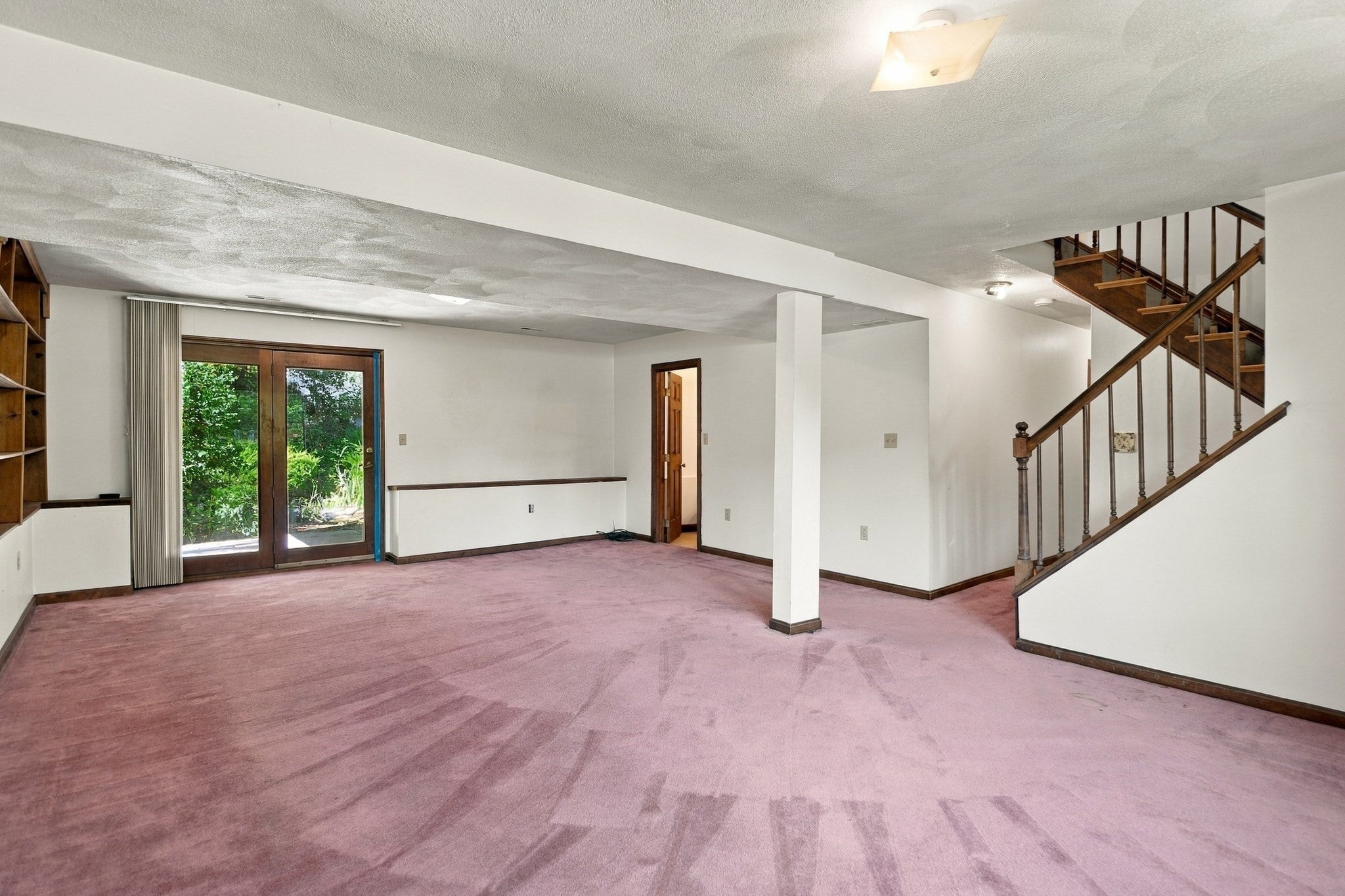 2 Clifford Road, Burlington, MA Photo #17