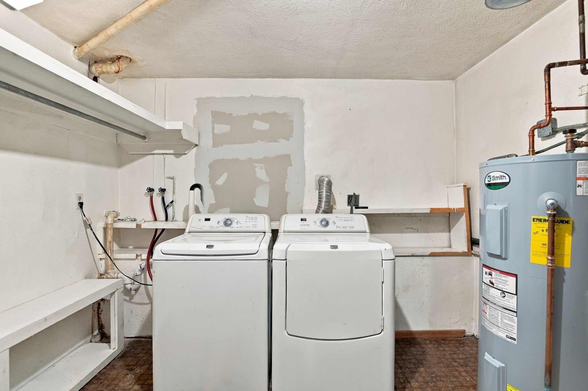 2 Clifford Road, Burlington, MA Photo #41