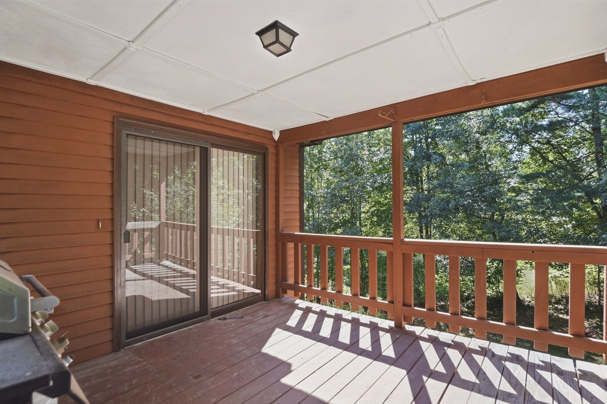 2 Clifford Road, Burlington, MA Photo #36