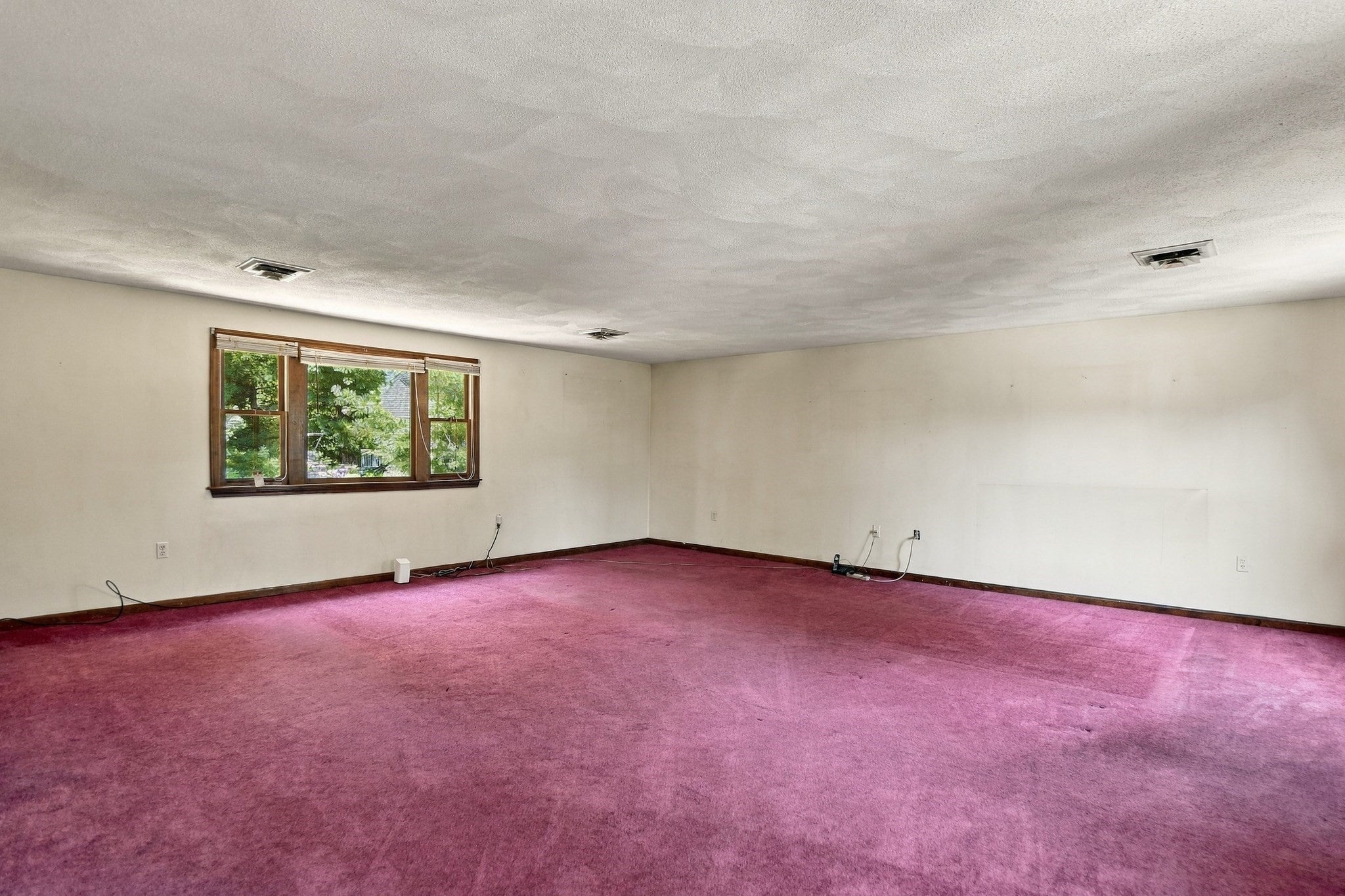 2 Clifford Road, Burlington, MA Photo #22