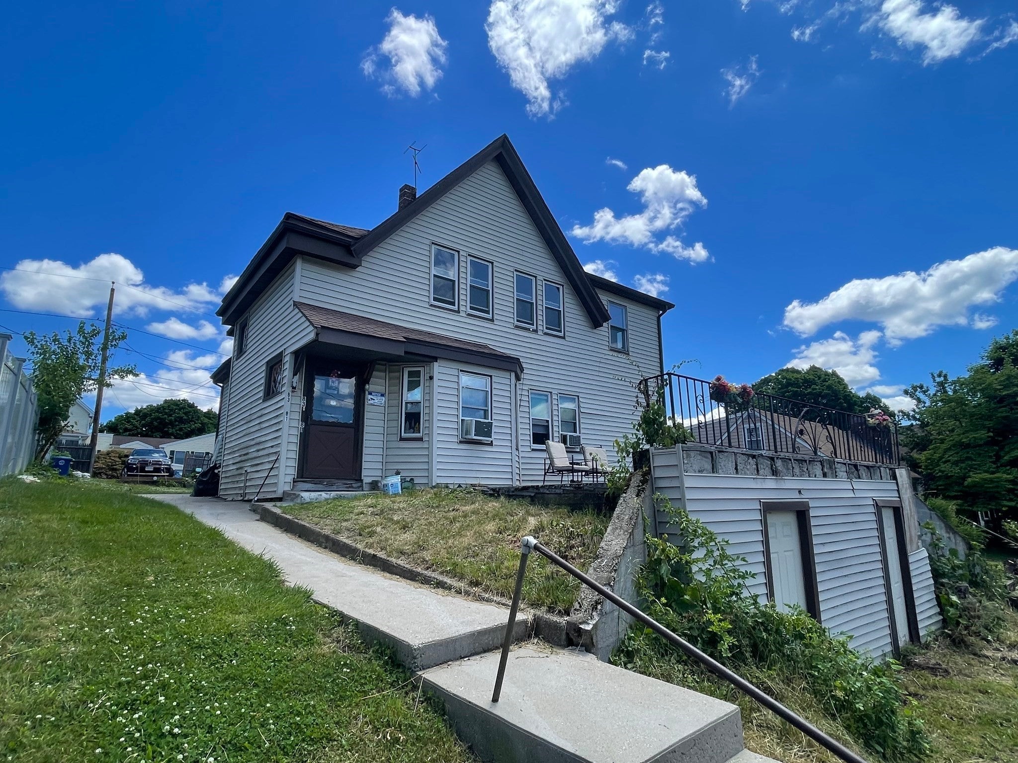 Photo of 83 Hobart Street, Braintree, MA