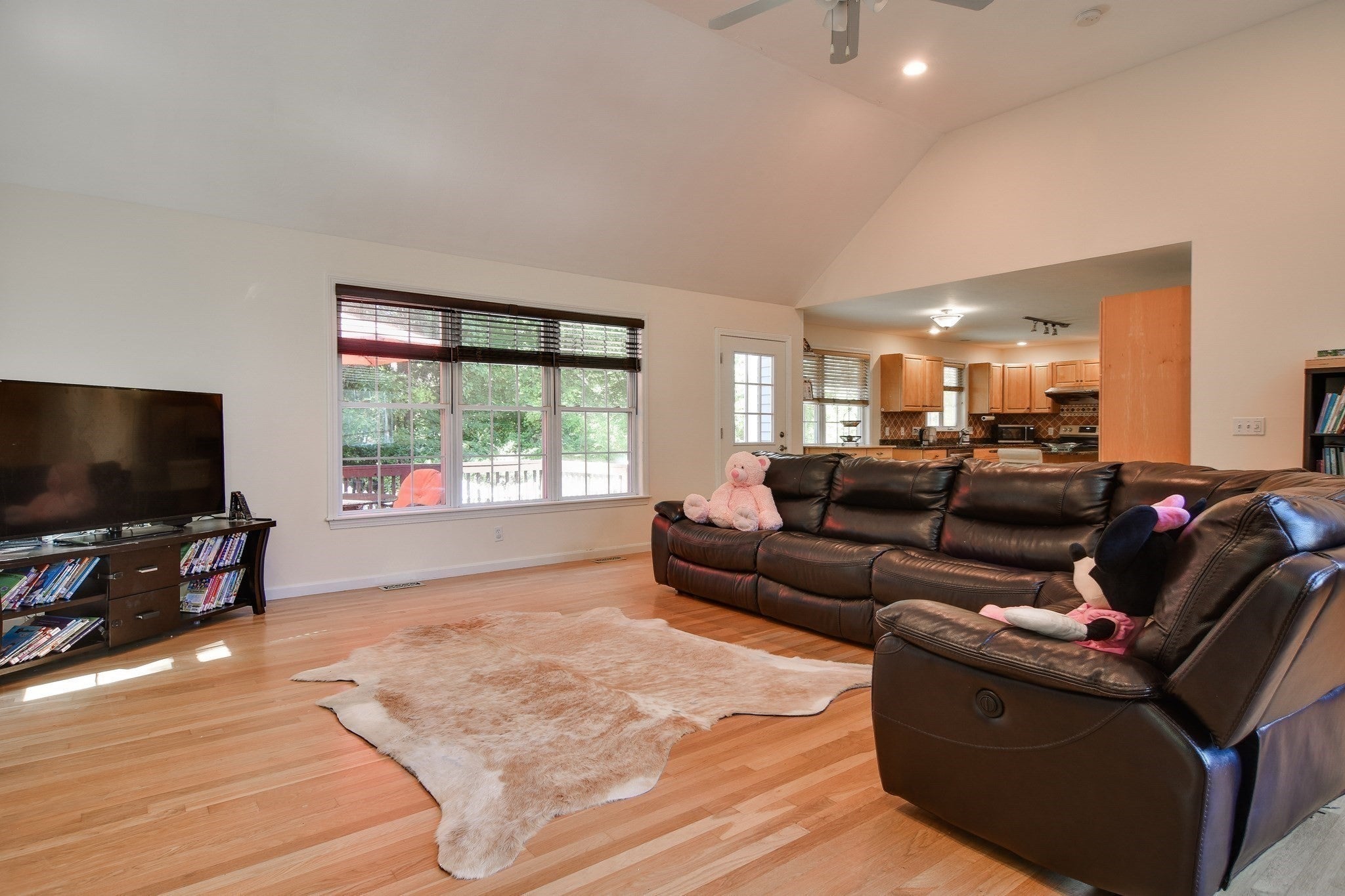 18 Pilgrim Rd, Ashland, MA, 18 Pilgrim Rd, Ashland, MA Photo #14