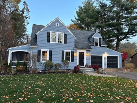 179 Central Park Dr Holyoke MA 01040