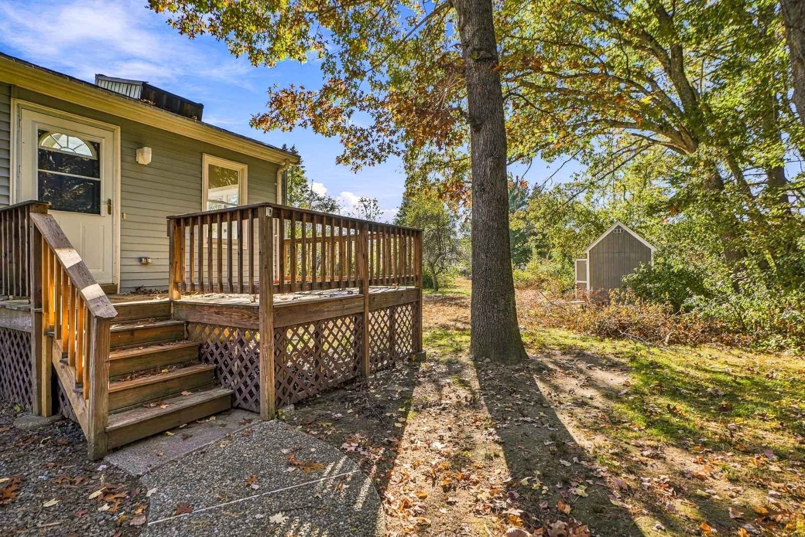 244 W River Rd 244