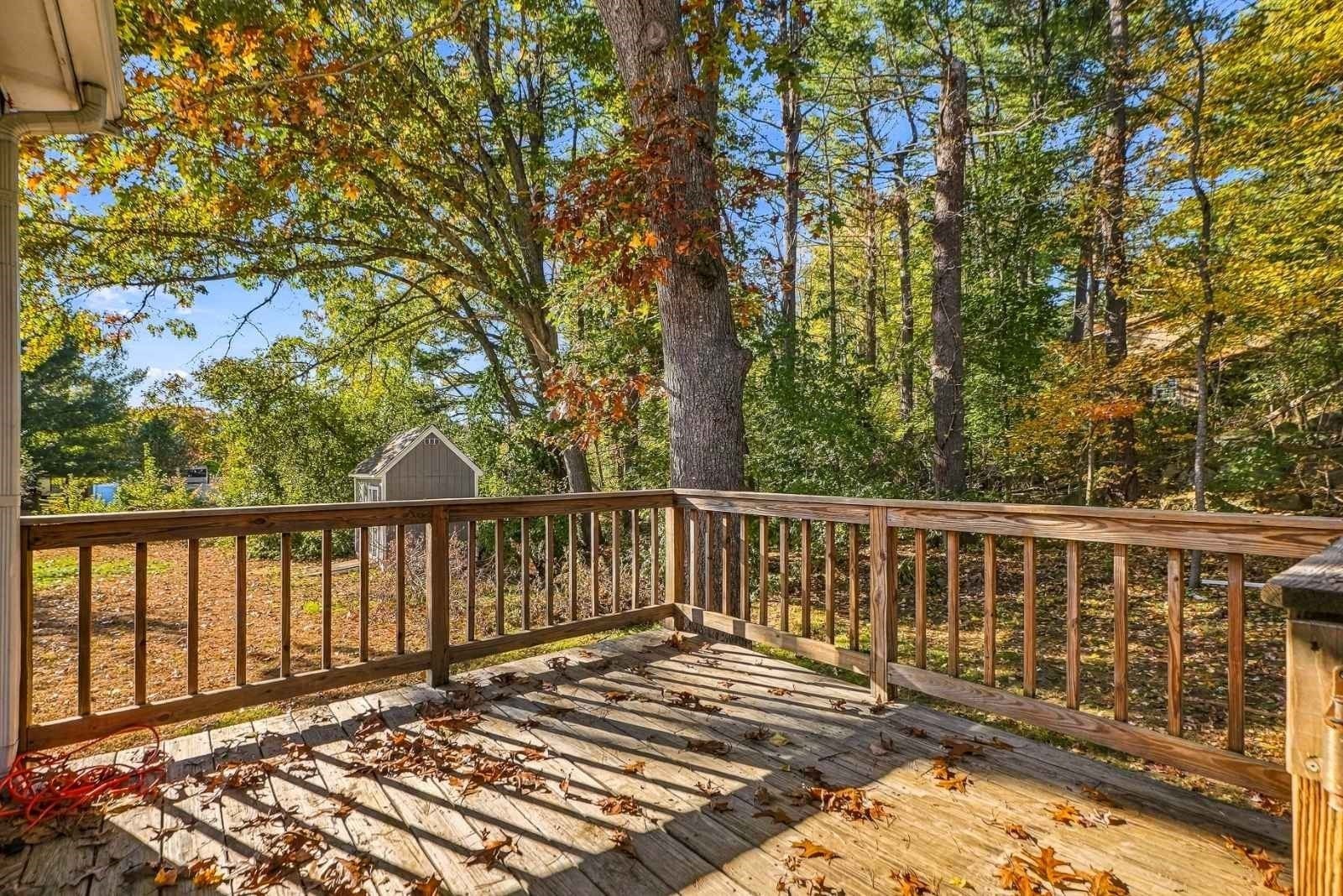 244 W River Rd 244
