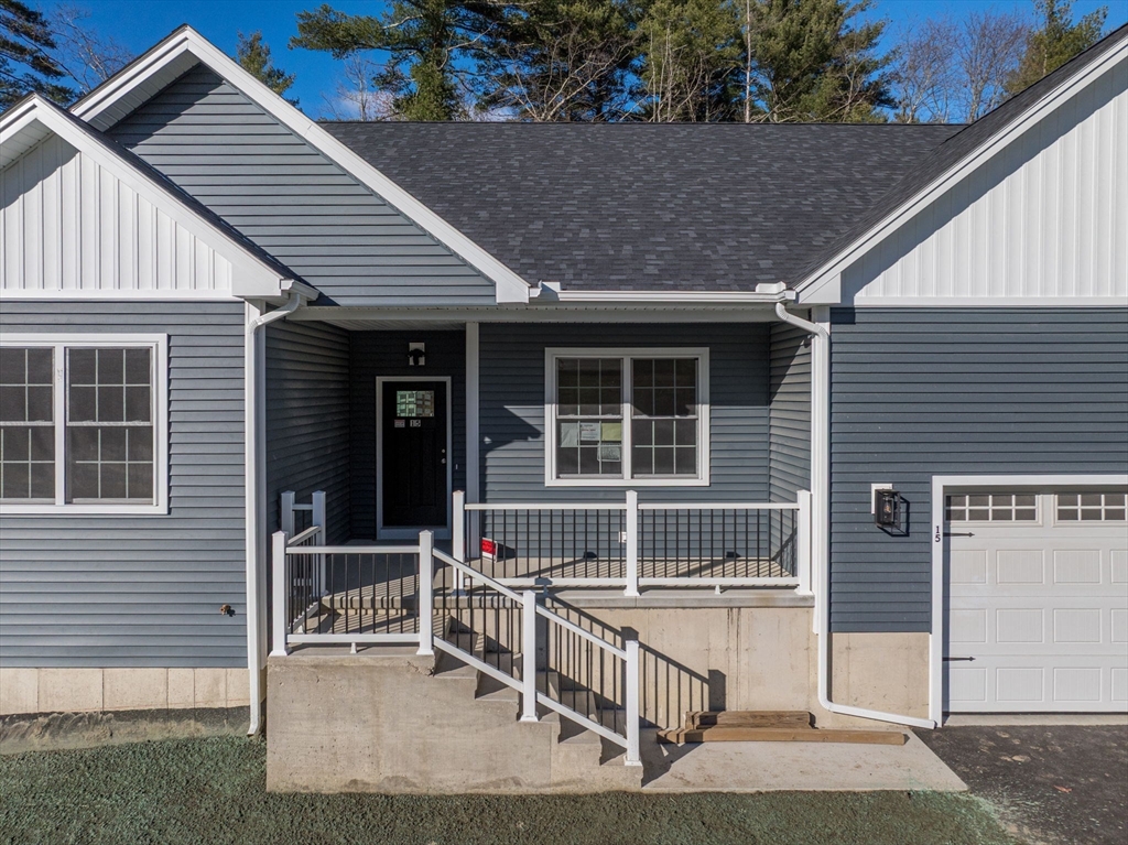 15 High Bluff