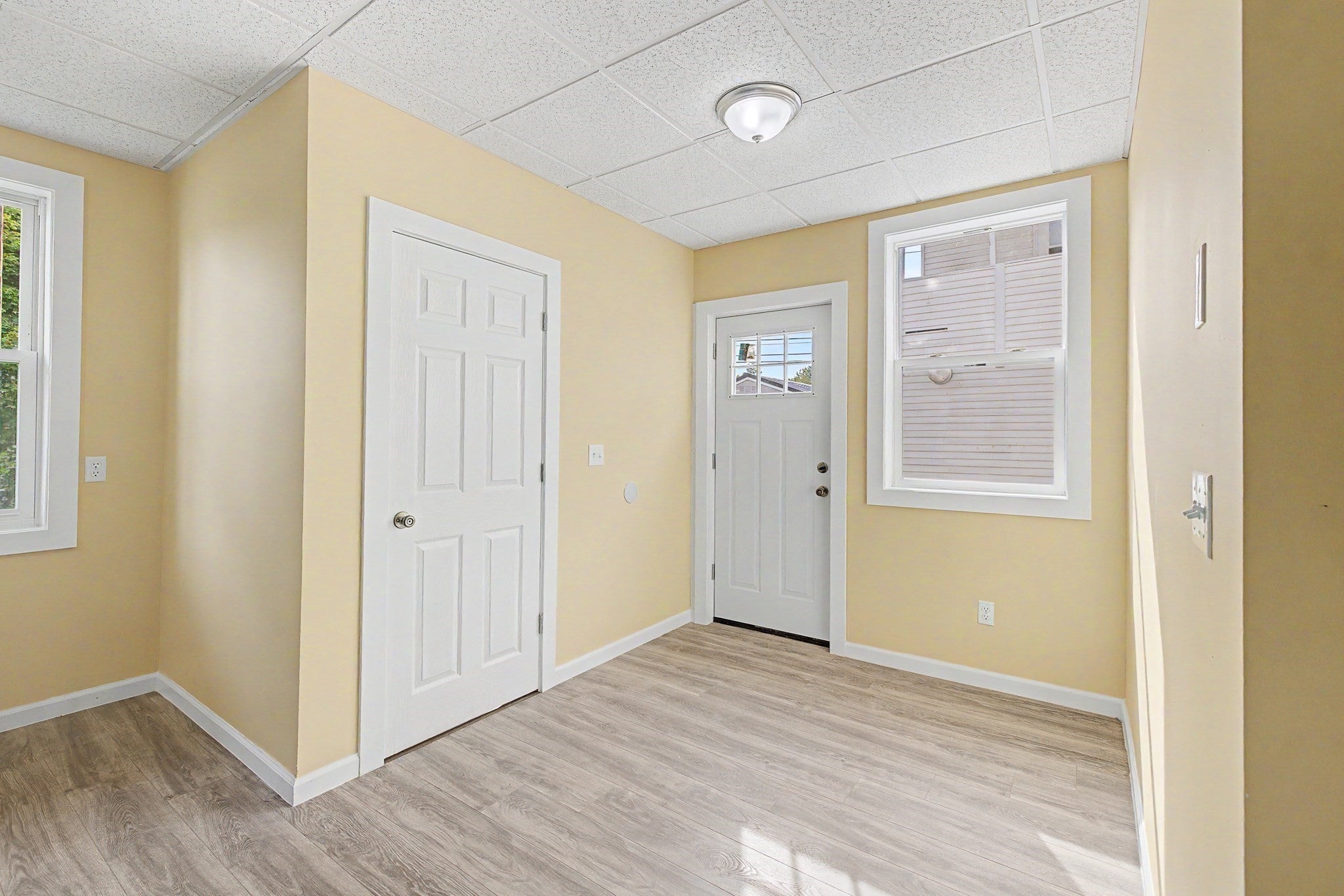 459-463 East St 1st floor r, Ludlow, MA Photo #7