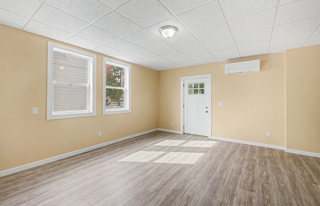 459-463 East St 1st floor r, Ludlow, MA Photo #10