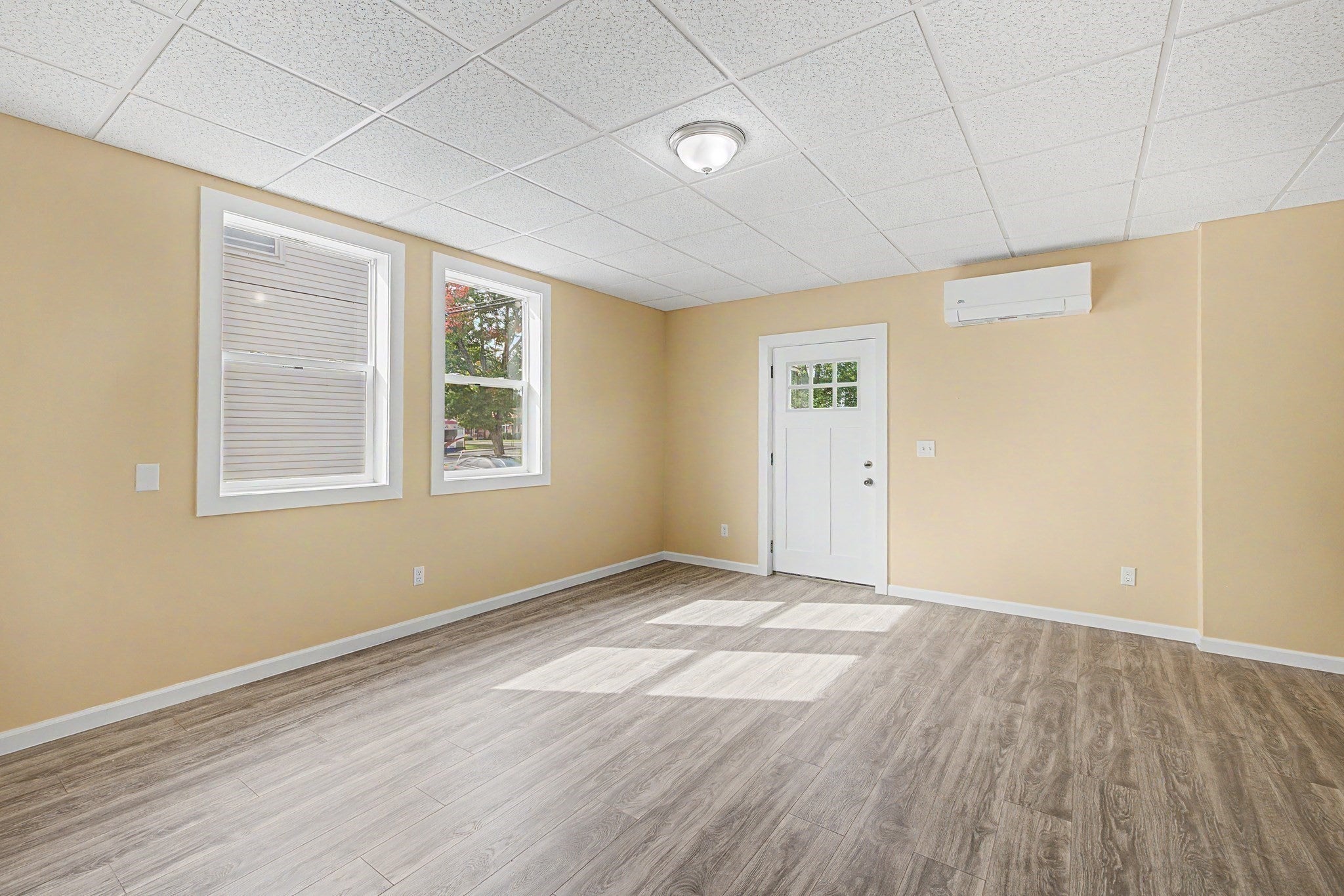 459-463 East St 1st floor r, Ludlow, MA Photo #29