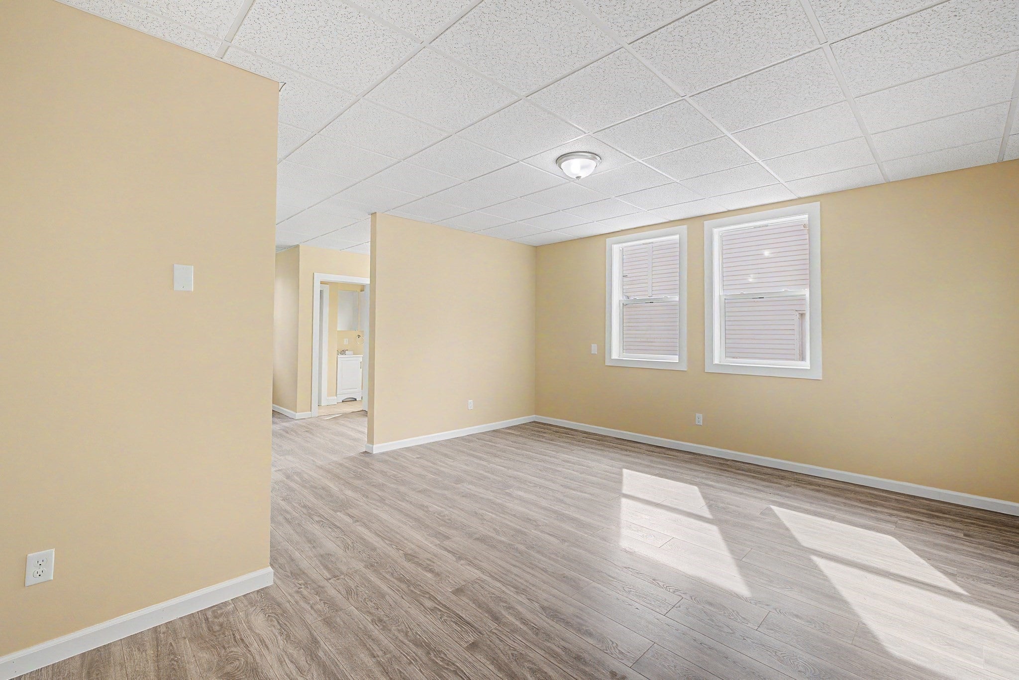 459-463 East St 1st floor r, Ludlow, MA Photo #28