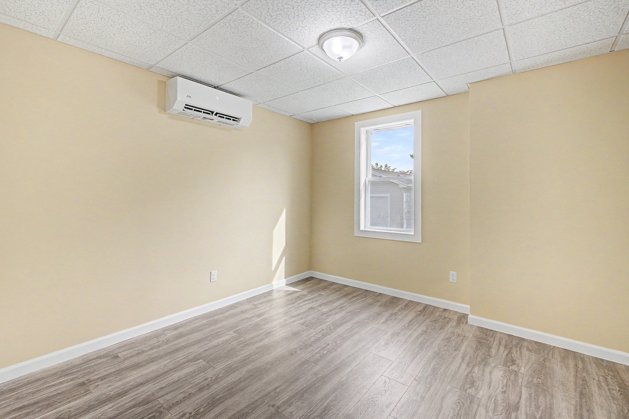 459-463 East St 1st floor r, Ludlow, MA Photo #25