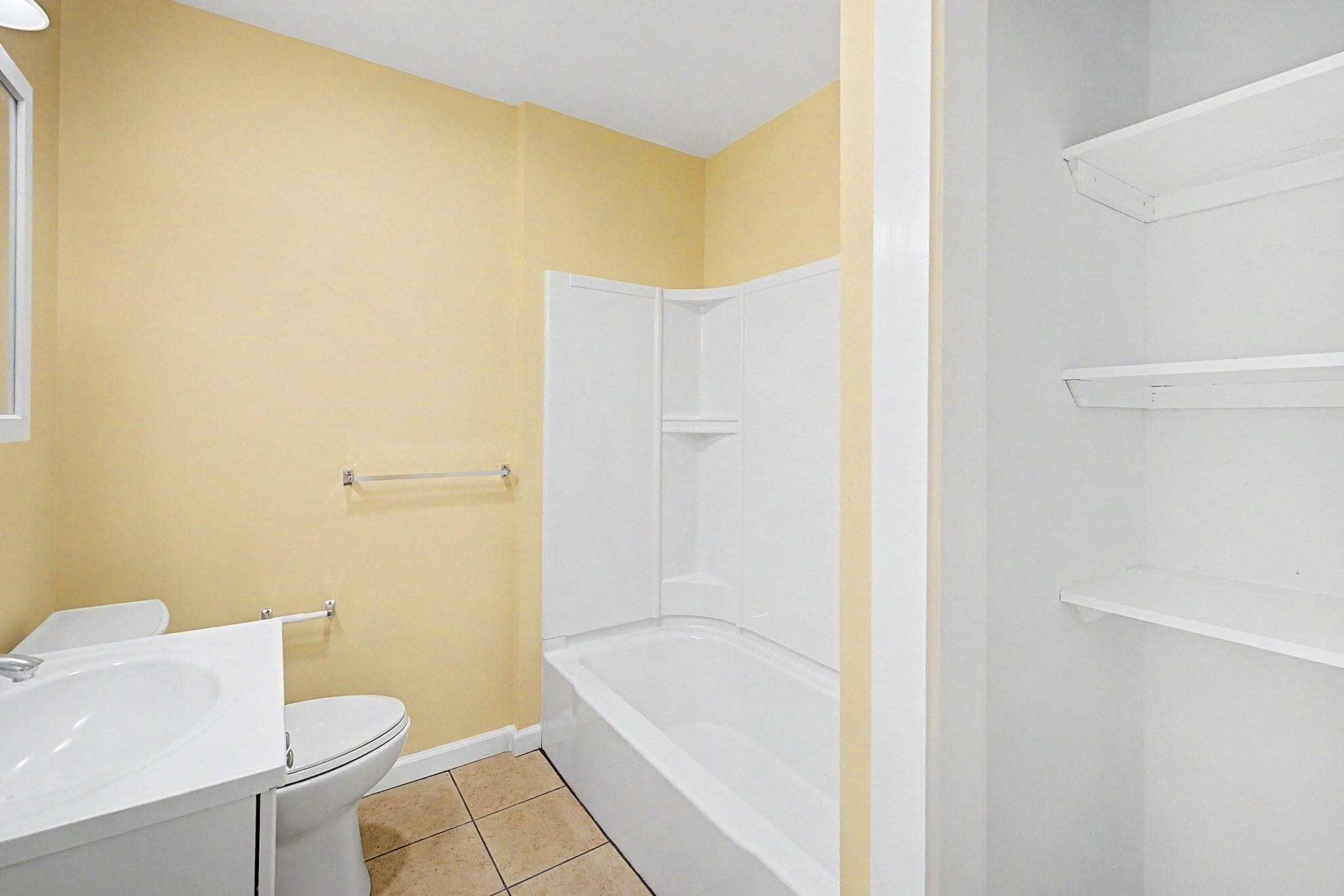 459-463 East St 1st floor r, Ludlow, MA Photo #20