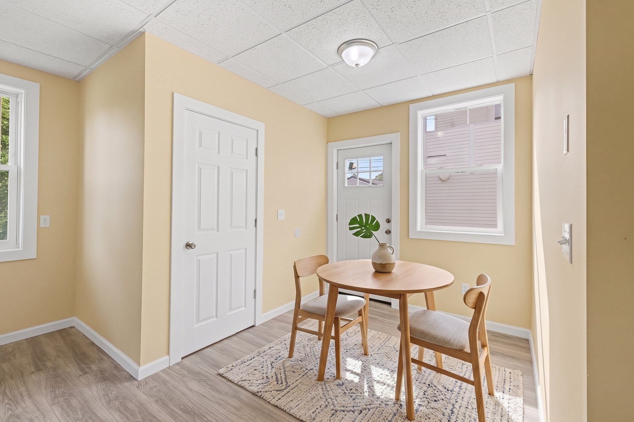 459-463 East St 1st floor r, Ludlow, MA Photo #6