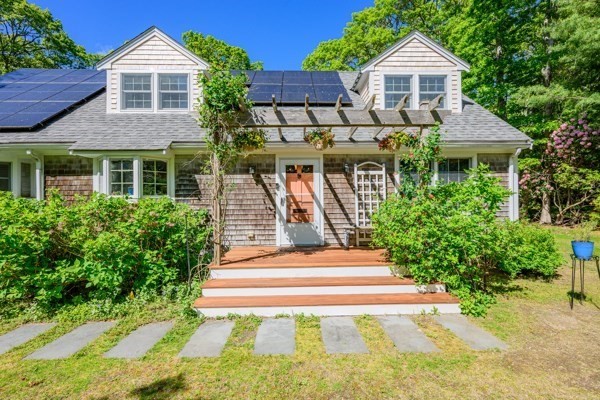 27 Two Ponds Road
