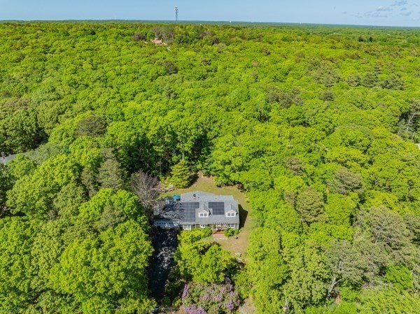 27 Two Ponds Road
