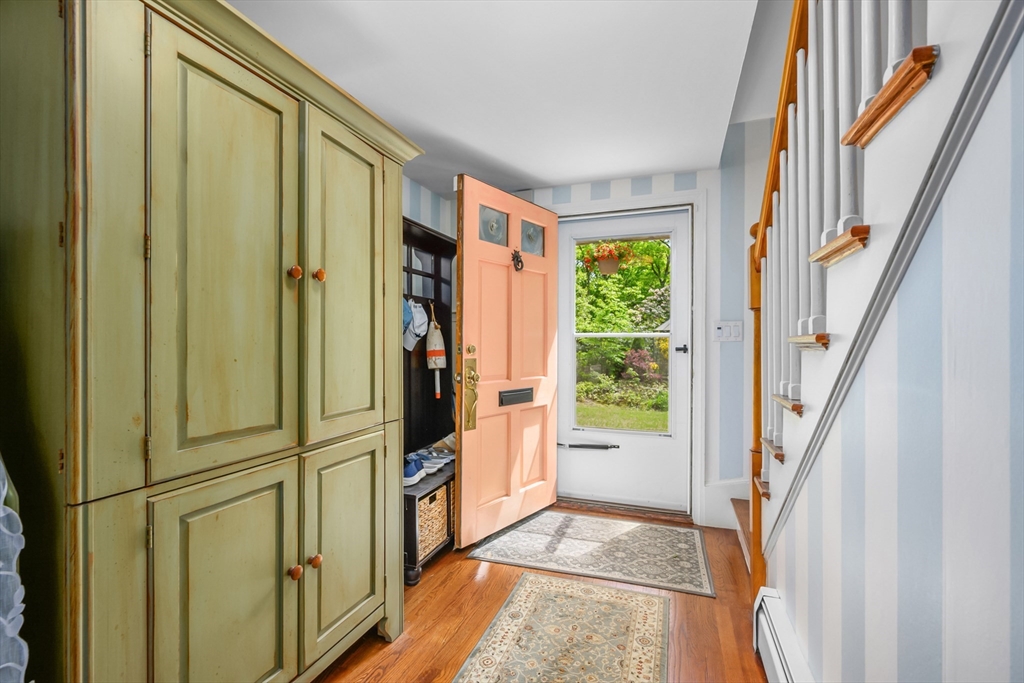 27 Two Ponds Road