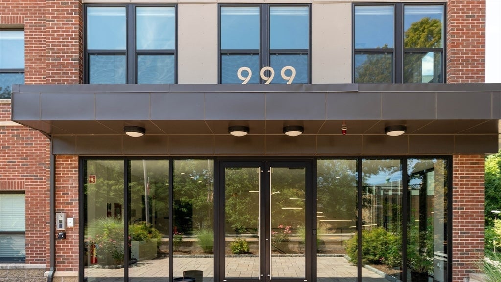 999 Hancock St #202, Quincy, MA, 999 Hancock St #202, Quincy, MA Photo #4