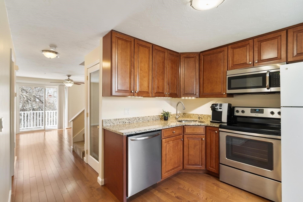 278 Manning Street 904