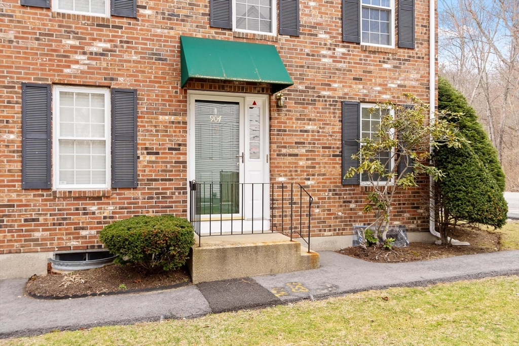 278 Manning Street 904