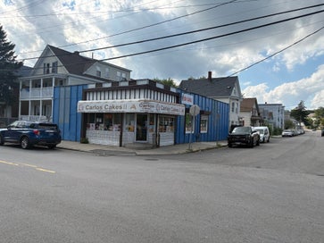 139 Water St Lawrence MA 01841