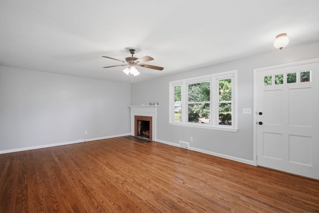 218 Maple St, East Longmeadow, MA, 218 Maple St, East Longmeadow, MA Photo #9