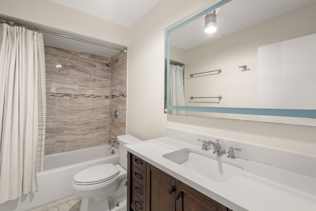 33 Pond Ave #919, Brookline, MA Photo #15