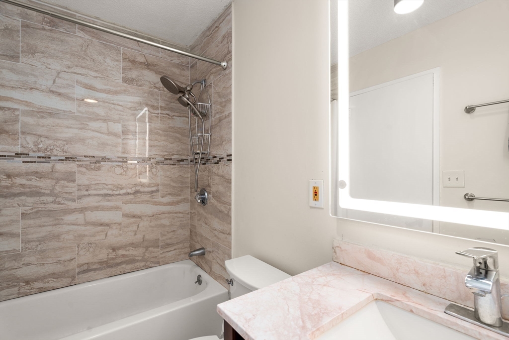 33 Pond Ave #919, Brookline, MA Photo #13