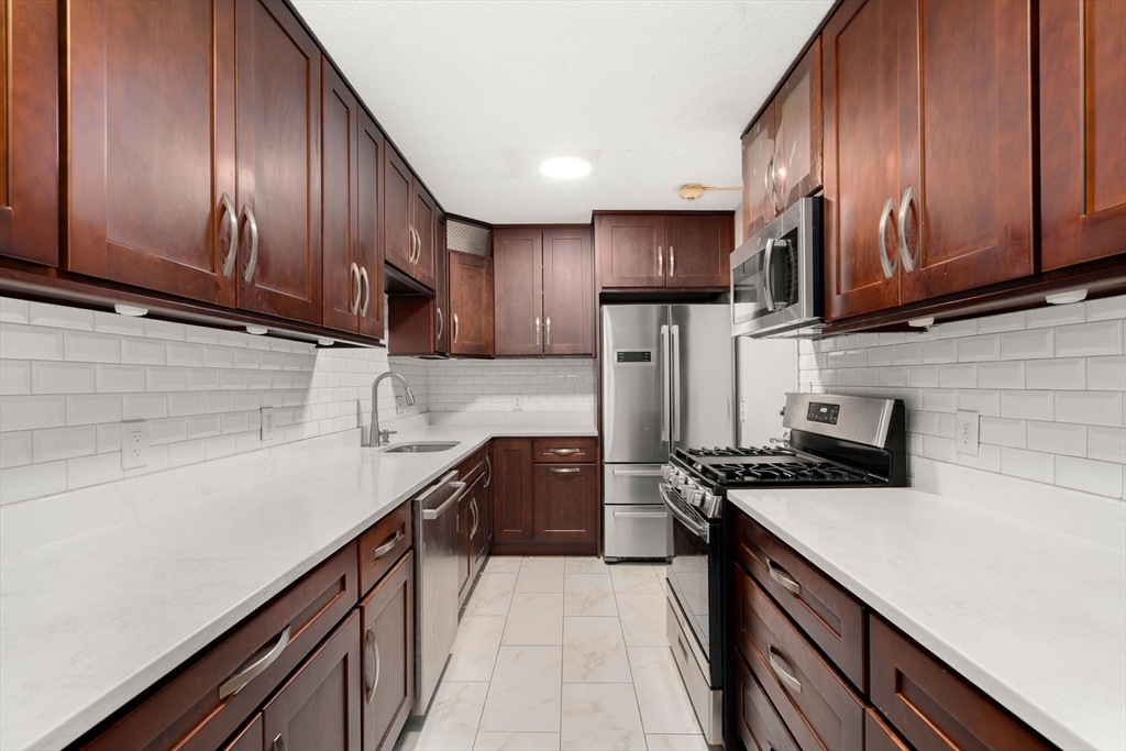 33 Pond Ave #919, Brookline, MA Photo #6