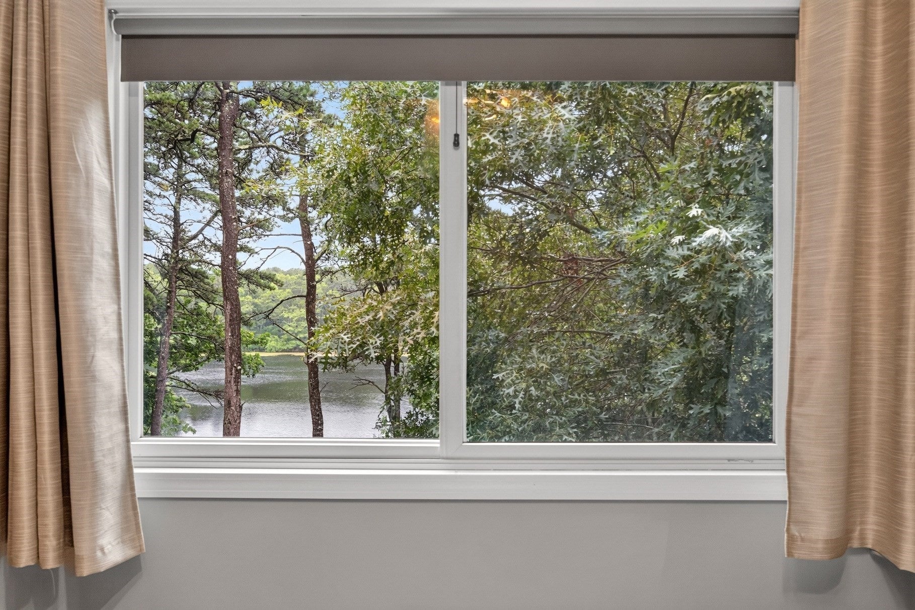 8 Theatre Dr, Falmouth, MA, 8 Theatre Dr, Falmouth, MA Photo #16