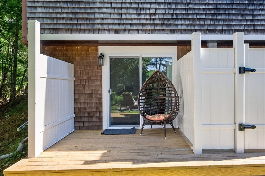 8 Theatre Dr, Falmouth, MA, 8 Theatre Dr, Falmouth, MA Photo #35