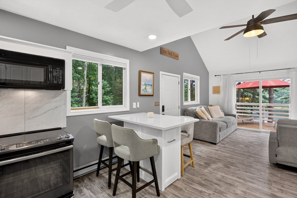 8 Theatre Dr, Falmouth, MA, 8 Theatre Dr, Falmouth, MA Photo #11