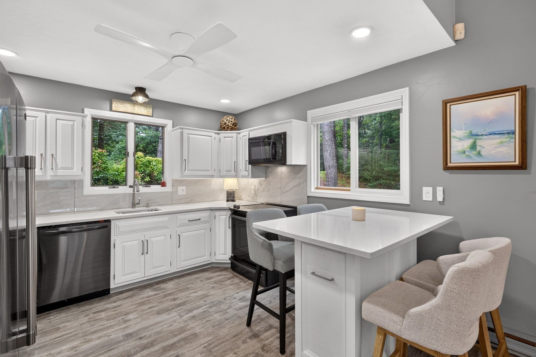 8 Theatre Dr, Falmouth, MA, 8 Theatre Dr, Falmouth, MA Photo #6